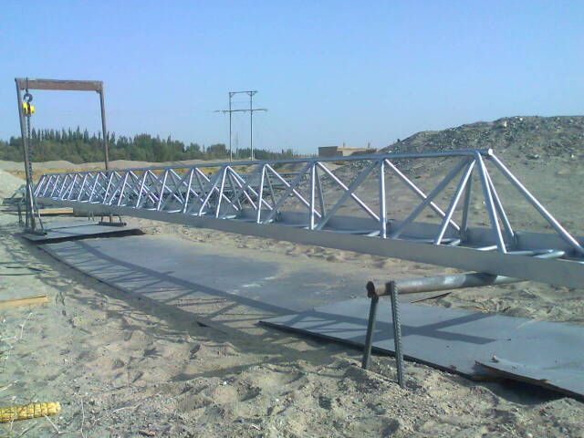 阿拉尔农场专业承揽大中小型喷涂翻新施工业务！